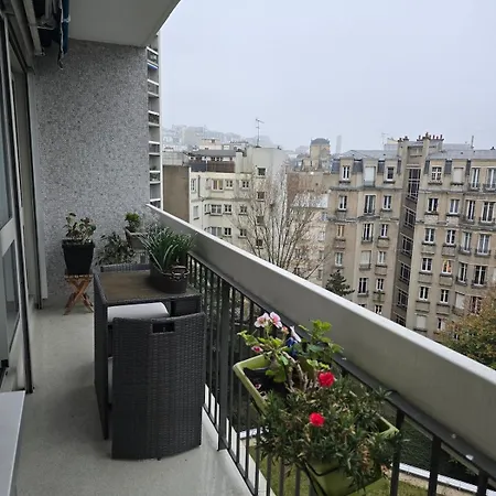 Appt 2 Pieces A Montmartre Parigi